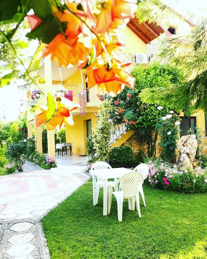 Vila Aliaj Deluxe Apartment With 2 Rooms & 2 Baths And Garden View Durres